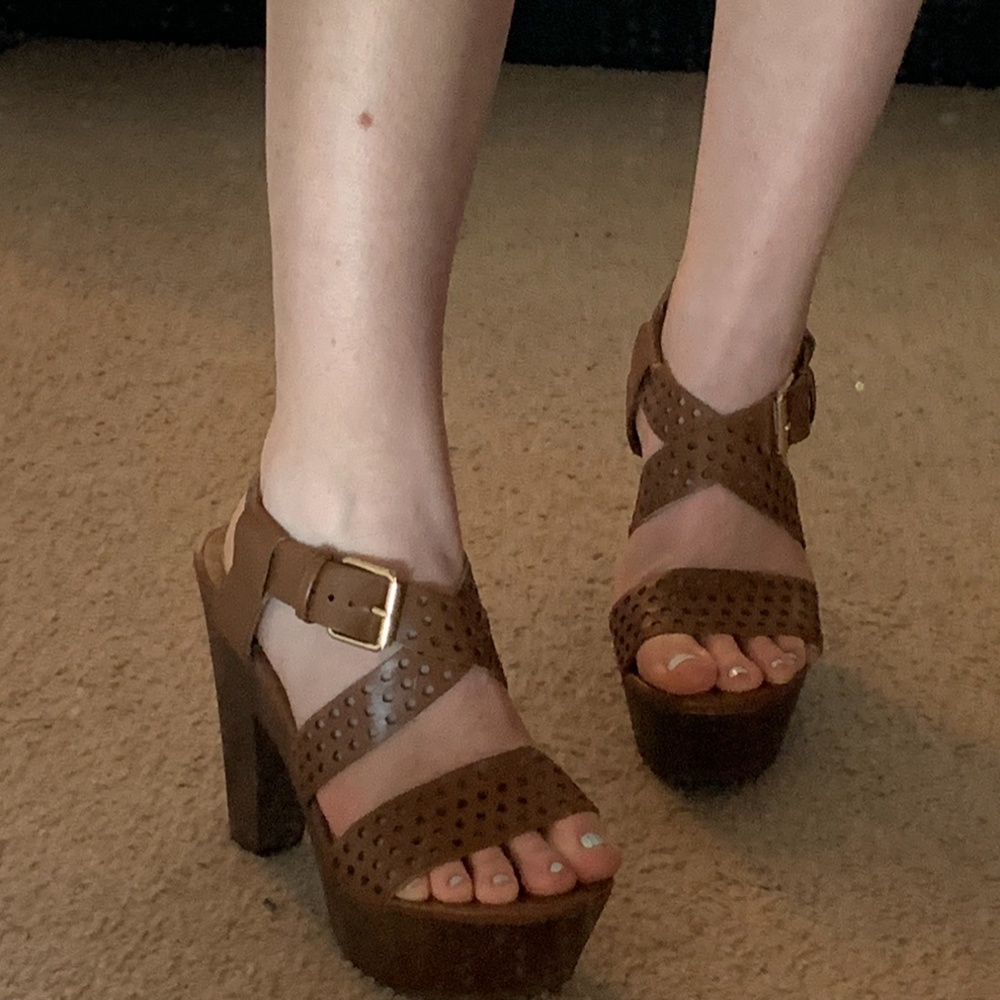 Report Strappy Block Heels